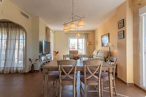 Family Apartment With Amenities