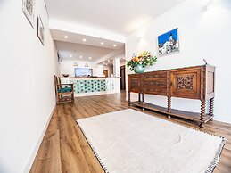 Modern City Escape in Ayamonte