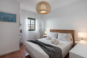 Sea-view Apartment for 7
