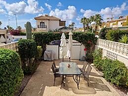 Spacious Bungalow in Quesada for 6