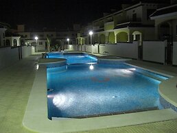 Spacious Bungalow in Quesada for 6
