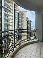 3R Balcony & Wifi Haven