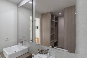 Flat Near Haraganes Beach