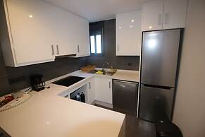 Modern Apartment in Oasis Beach