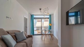 Central Riverside Apartment for Couple