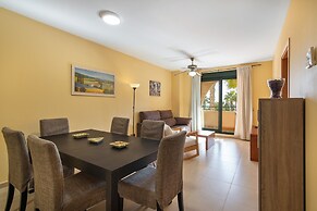Cozy Beach Apartment for 5