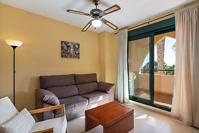 Cozy Beach Apartment for 5