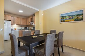 Cozy Beach Apartment for 5