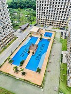 Panoramic Pool Views in Luxurious Lapu-lapu City Condo