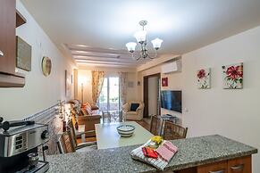 Apartment Next to Golf Course