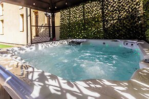 Elderberry Hall - 7 Bed