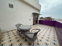 Hotel Temple City by Novelty