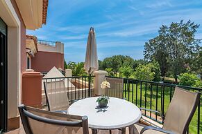 Golfside Comfort With Terrace & Pool