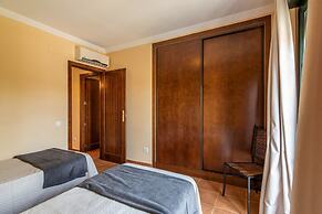 Golfside Comfort With Terrace & Pool