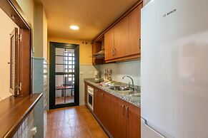 Golfside Comfort With Terrace & Pool