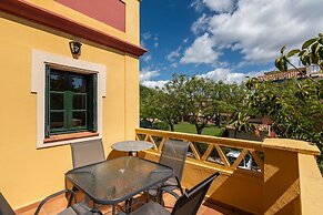 Golfside Apartment in Isla Canela