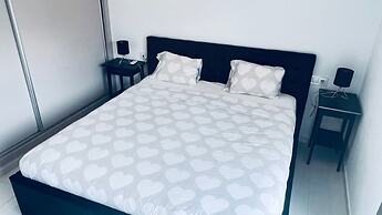 Spacious Villa in Villamartin for 6