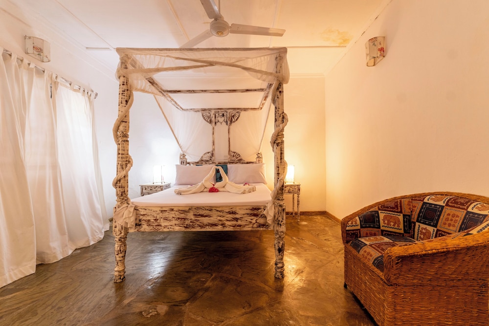 Paradise Lagoon B&B