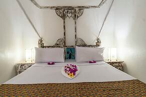 Paradise Lagoon B&B