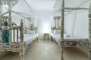 Paradise Lagoon B&B