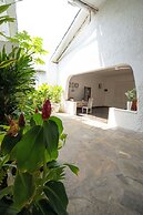 Paradise Lagoon B&B
