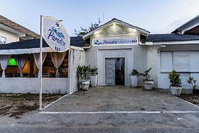 Paradise Lagoon B&B