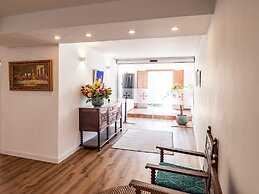 City Comfort Modern Aparthotel