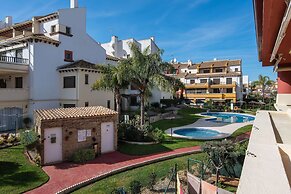 Family Oasis Near Golf & Beach