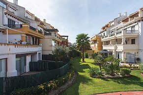 Family Oasis Near Golf & Beach