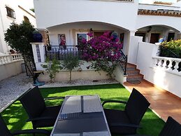 Flat Near Golf & Market