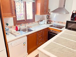 Flat Near Golf & Market