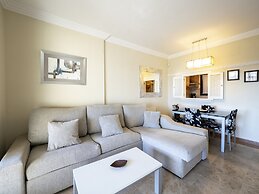 Beachfront Apartment With Pool