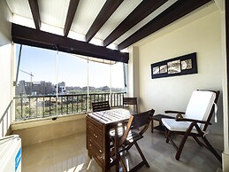 Beachfront Apartment With Pool