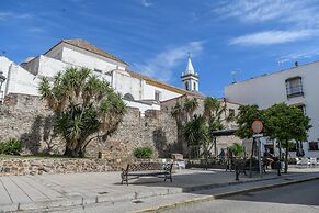 Ayamonte Central: Your Urban Oasis