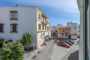 Ayamonte Central: Your Urban Oasis