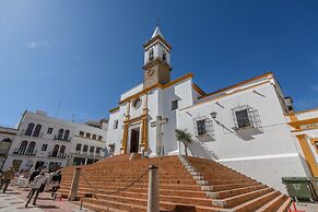 Ayamonte Central: Your Urban Oasis