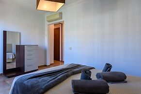 Sea-view Apartment With Pool