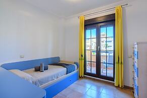 Sea-view Apartment With Pool
