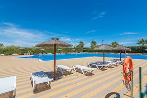 Sea-view Apartment With Pool