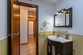 Sea-view Apartment With Pool