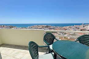 Central Old Town Albufeira Apartment