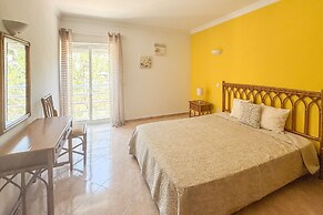 Central Old Town Albufeira Apartment