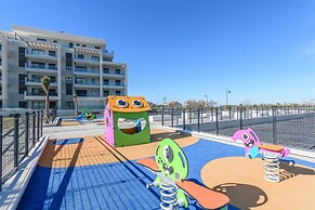 Apartment Right Next to Beach