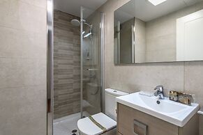 Golf & Riverside Apartment in Isla Canela