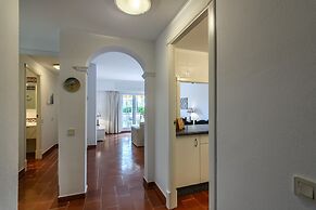 Golf & Riverside Apartment in Isla Canela