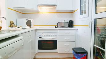 Family-friendly Stay by the Sea