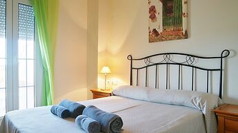 Family-friendly Stay by the Sea