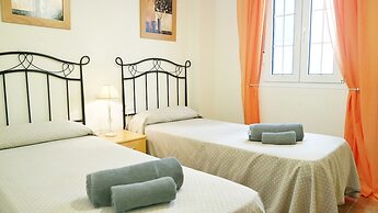 Family-friendly Stay by the Sea