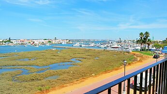 Family-friendly Stay by the Sea