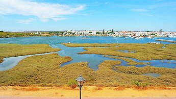 Family-friendly Stay by the Sea